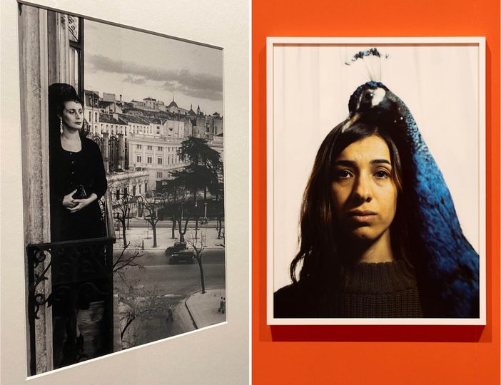 Gli scatti di Inge Morath, Donna Mercedes Formica al balcone, Madrid, Spagna, 1955 e di Cristina De Middel, Il corpo come battaglia, 2018