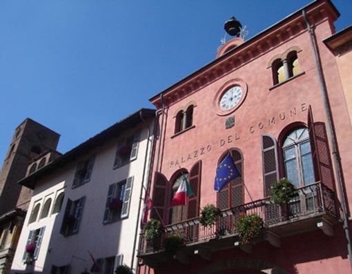 Alba: gli uffici comunali riapriranno al pubblico su appuntamento da martedì 26 maggio Alba: gli uffici comunali riapriranno al pubblico su appuntamento da martedì 26 maggio