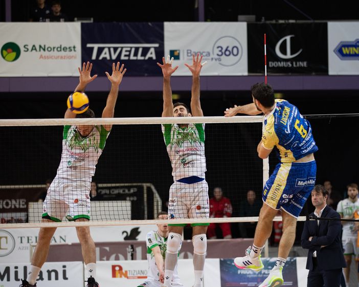 Manuele Lucconi è stato il mattatore della vittoria di Prata contro Cuneo (Foto: Franco Moret) Manuele Lucconi è stato il mattatore della vittoria di Prata contro Cuneo (Foto: Franco Moret)