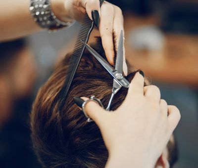 Alba: parrucchieri ed estetisti aperti facoltativamente domenica 21 e 28 dicembre