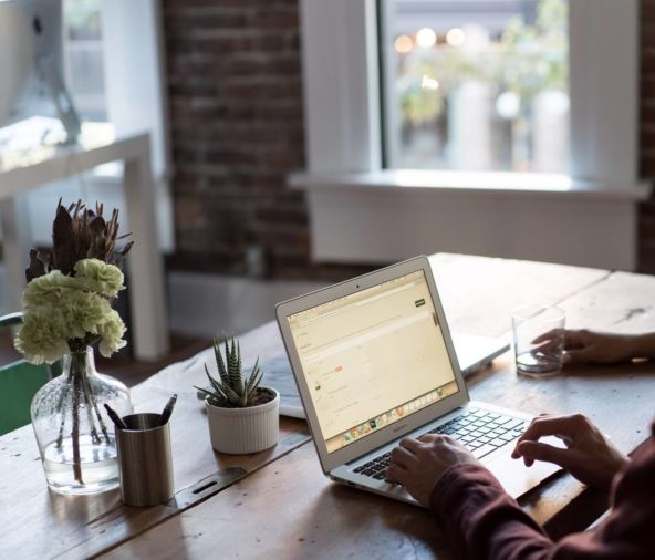 Ben oltre il 45% delle classi delle elementari di Alba è in DAD