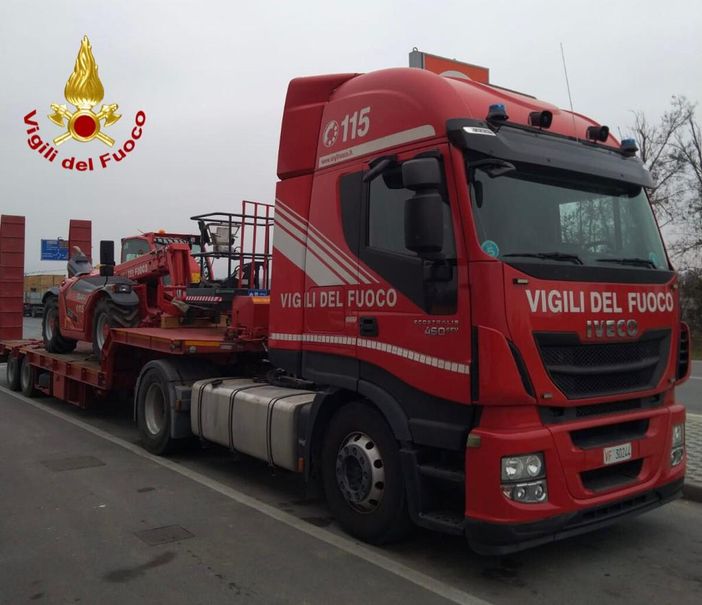 I mezzi partiti dal Comando provinciale di Cuneo