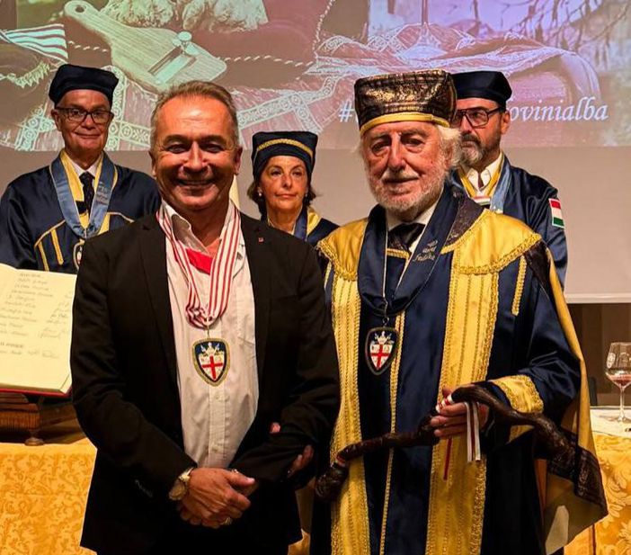 L'assessore Bongioanni nominato Cavaliere Onorario dal Gran Maestro Zanoletti L'assessore Bongioanni nominato Cavaliere Onorario dal Gran Maestro Zanoletti