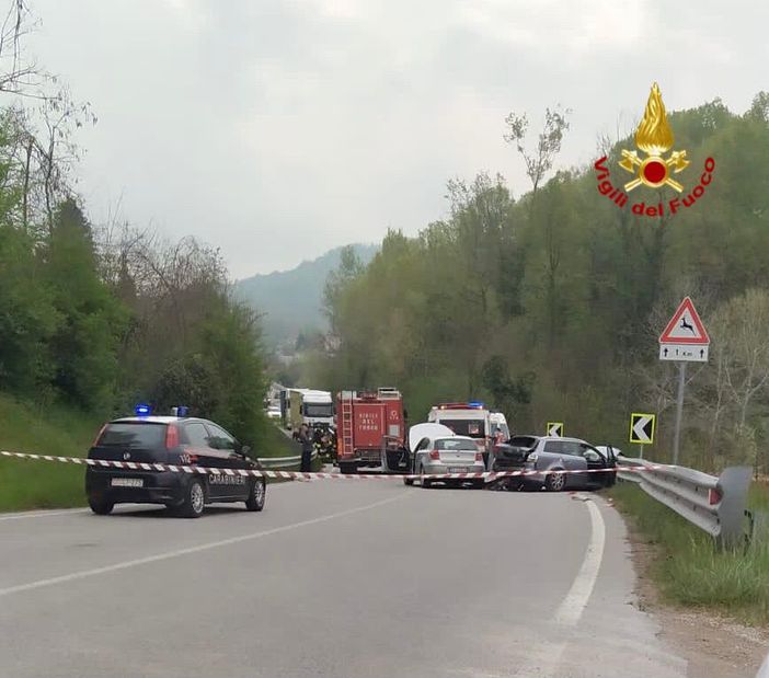 L'incidente sulla statale 28 a San Michele Mondovì