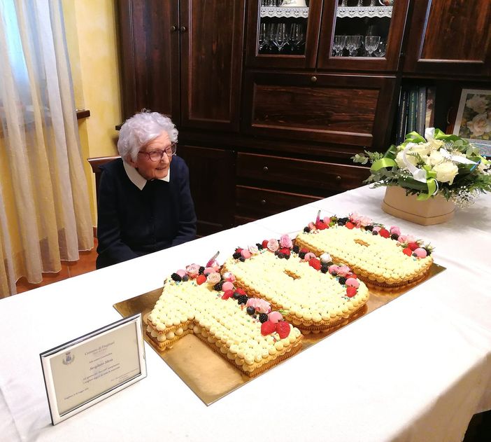 Maria Savigliano Cerri: 100 anni per lei Maria Savigliano Cerri: 100 anni per lei