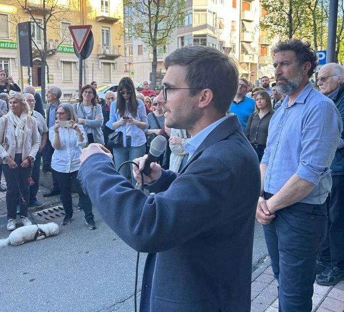 Il candidato sindaco Alberto Gatto durante il suo discorso Il candidato sindaco Alberto Gatto durante il suo discorso