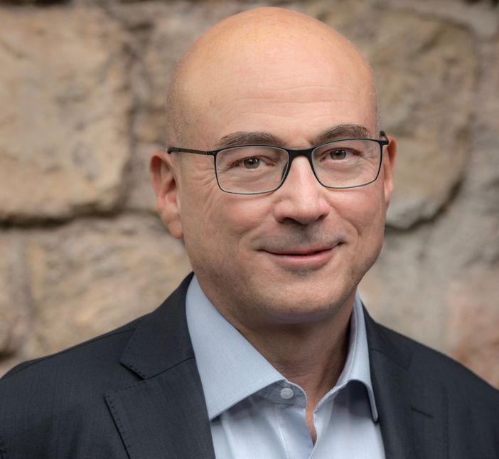 Laboratori di Resistenza Permanente a Serralunga d'Alba, Cazzullo racconta San Francesco d'Assisi Laboratori di Resistenza Permanente a Serralunga d'Alba, Cazzullo racconta San Francesco d'Assisi