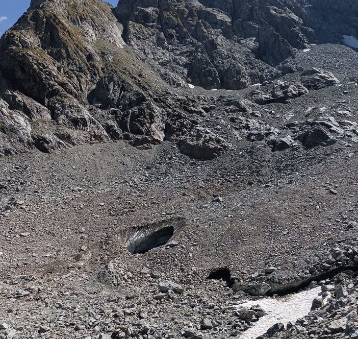 In gita in Valle Gesso, filmano il distacco di un pezzo del ghiacciaio del Clapier [VIDEO]