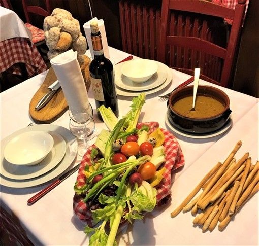 A Cavoretto (TO) per passare una serata in allegria e gustando un'ottima cucina della tradizione A Cavoretto (TO) per passare una serata in allegria e gustando un'ottima cucina della tradizione