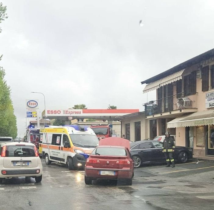 Verzuolo, incidente sulla provinciale 589: una persona trasportata in ospedale Verzuolo, incidente sulla provinciale 589: una persona trasportata in ospedale