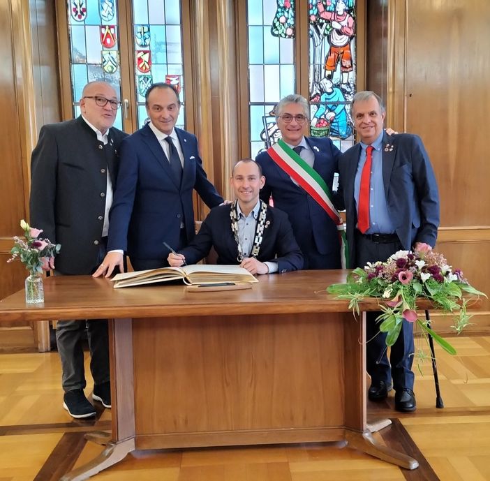 Grande successo per la Famija Albeisa che ha riportato il “Kulinarische Genusse Aus Alba” a Boblingen