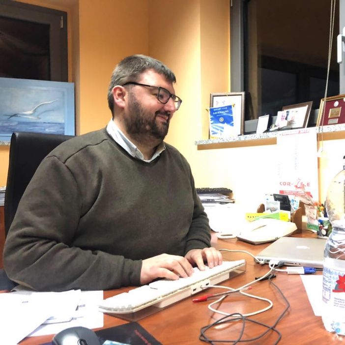 "A Savigliano tutti gli volevano bene. Francesco coltivava la gentilezza. Perdiamo un collega e un amico" "A Savigliano tutti gli volevano bene. Francesco coltivava la gentilezza. Perdiamo un collega e un amico"