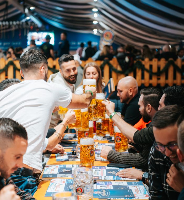 Tanta musica di qualità, motoraduno Harley Davidson e Family Day per la seconda settimana del “Paulaner Oktoberfest Cuneo” Tanta musica di qualità, motoraduno Harley Davidson e Family Day per la seconda settimana del “Paulaner Oktoberfest Cuneo”