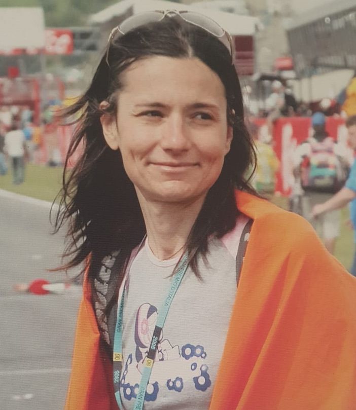 In foto Silvia Bastianini, figlia della scrittrice albese Franca Benedusi, scomparsa il 20 agosto 2016