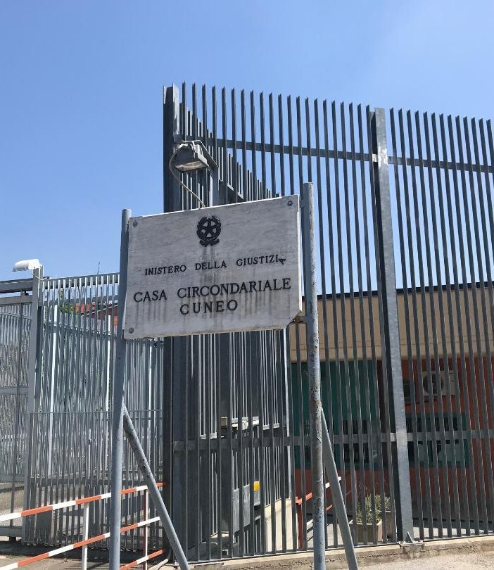 Violenze al Cerialdo: insieme ai detenuti, il garante Bruno Mellano è parte civile contro gli agenti penitenziari Violenze al Cerialdo: insieme ai detenuti, il garante Bruno Mellano è parte civile contro gli agenti penitenziari