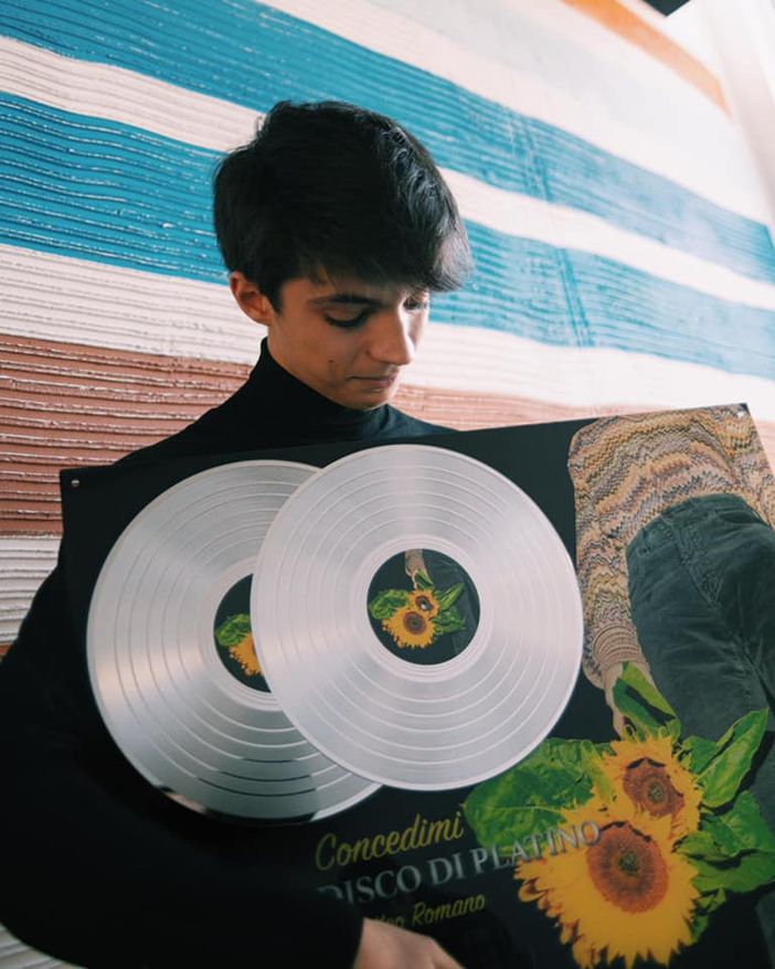 Doppio disco di platino per il musicista cuneese Matteo Romano Doppio disco di platino per il musicista cuneese Matteo Romano