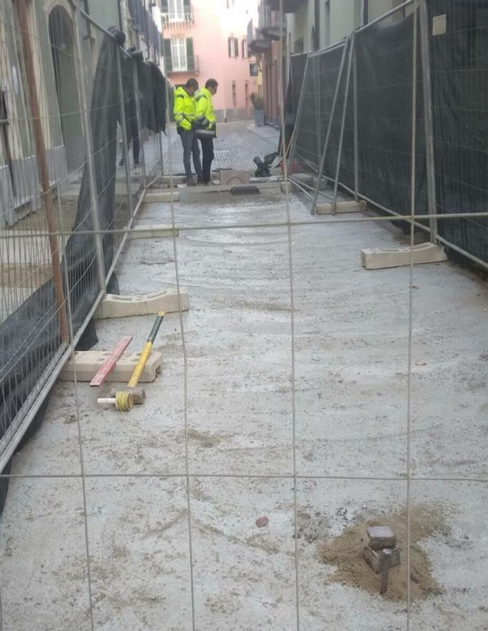 Il cantiere partito in via Acqui Il cantiere partito in via Acqui