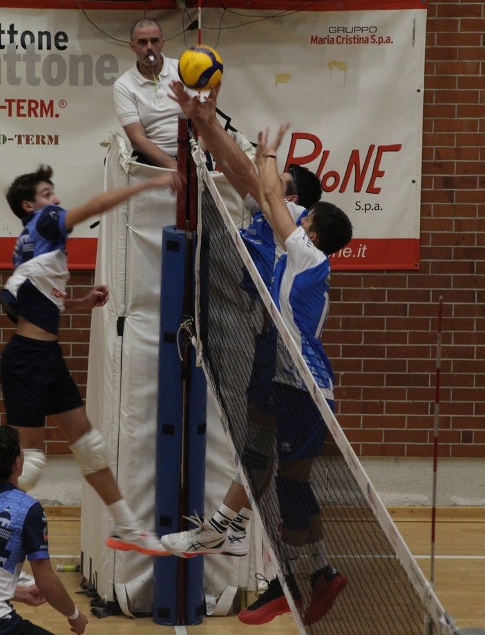 VOLLEY D/M / Boves troppo cinico, i cadetti del VBC Mondovì si arrendono in quattro set