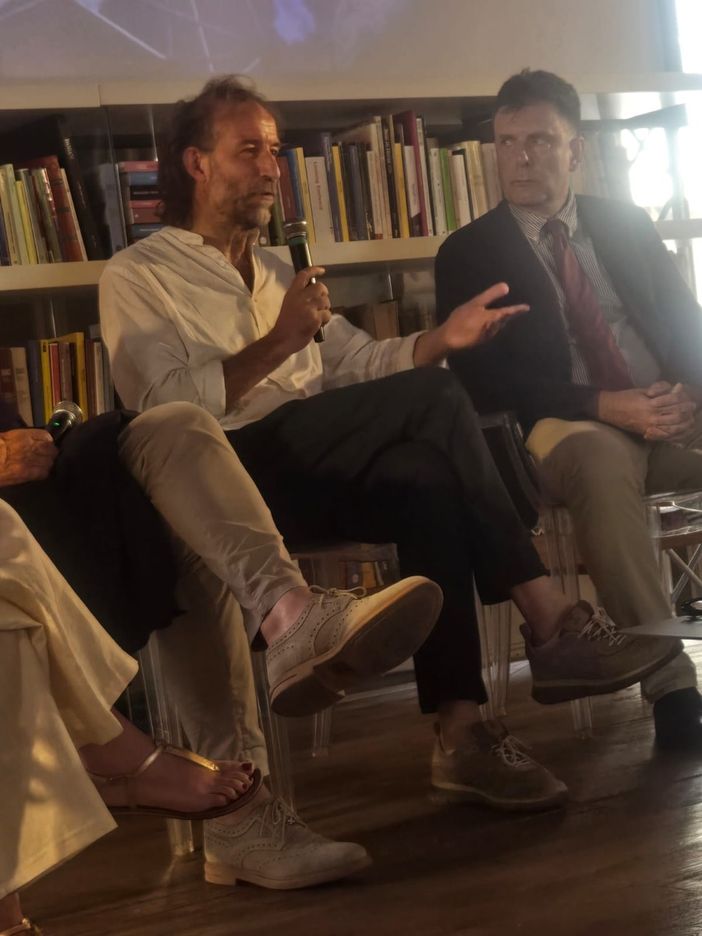 Osvaldo Bellino interviene alla presentazione dell'edizione 2025 di Collisioni, ieri al Circolo dei Lettori di Torino