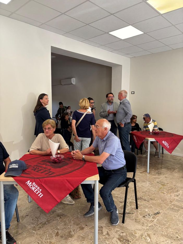 Un nuovo spazio per ritrovarsi a Neive: inaugurato il Centro di ritrovo per anziani