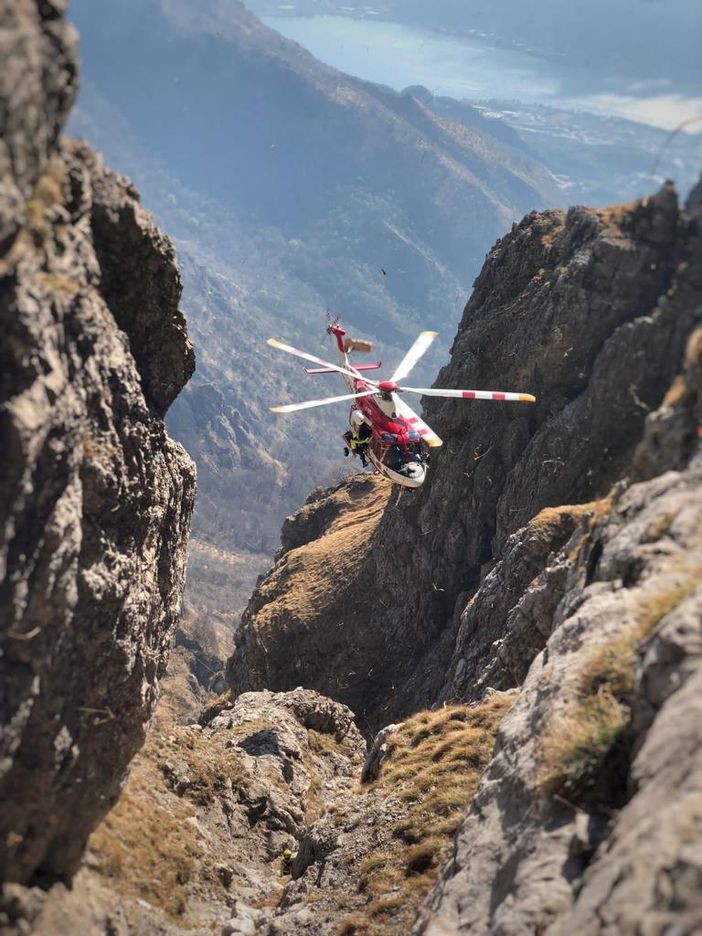 Due escursionisti in difficoltà nel Vallone di Riofreddo, salvati dall'elisoccorso Due escursionisti in difficoltà nel Vallone di Riofreddo, salvati dall'elisoccorso
