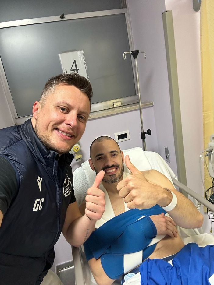 Daniel Maciel De Souza all'ospedale di Brescia dopo l'infortunio al san Filippo