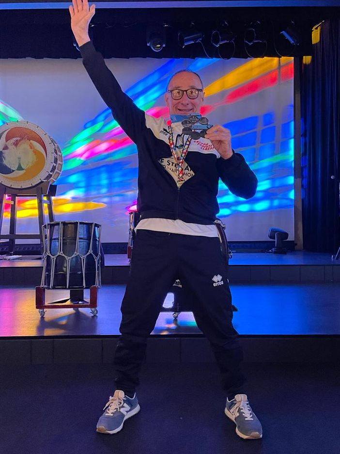 Il maratoneta Dino Balsamo ha conquistato la medaglia del Six Majors Marathon