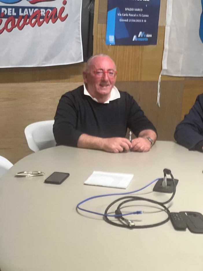 Walter Zino eletto nuovo segretario provinciale della sezione Chimici dell'Ugl Walter Zino eletto nuovo segretario provinciale della sezione Chimici dell'Ugl