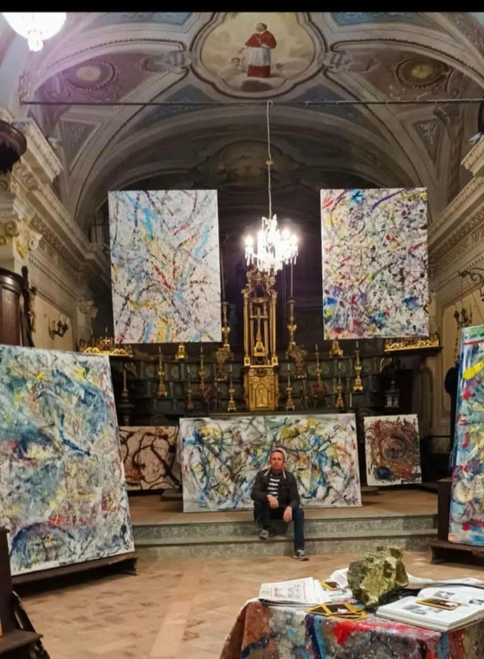 Ivano Chiavarino, in arte Ivi71, tra le sue opere in mostra