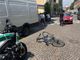 La bici a terra dopo l'investimento