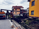 Le operazioni di recupero del mezzo incidentato