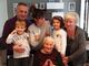 I piccoli Leonardo e Beatrice Stenta con i nonni Franco e Gianna e la bisnonna Marianna