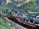 Una foto del 1987, quando le auto venivano trasportate su navette lungo la ferrovia Cuneo-Nizza