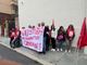 Le lavoratrici della Giordano Vini protestano davanti alla sede di Confindustria Cuneo Le lavoratrici della Giordano Vini protestano davanti alla sede di Confindustria Cuneo