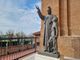 In foto la statua del Cottolengo presso il Santuario nuovo della Madonna dei Fiori, a Bra In foto la statua del Cottolengo presso il Santuario nuovo della Madonna dei Fiori, a Bra