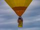 Tra le mongolfiere in volo su Mondovì anche un messaggio contro le guerre
