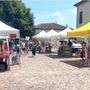 In piazza Roma bancarelle di eccellenze roerine a km zero In piazza Roma bancarelle di eccellenze roerine a km zero