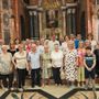 In foto monsignor Derio Olivero tra i fedeli del Santuario In foto monsignor Derio Olivero tra i fedeli del Santuario