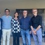 Alcuni momenti dell'evento tenuto ieri nella cantina di Serralunga d'Alba, con la partecipazione di oltre 300 ospiti. Da sinistra il sindaco albese Alberto Gatto, il presidente dell'Ente Fiera di Alba Axel Iberti, la produttrice Giovanna Garesio, il giornalista Roberto Fiori e il designer Chris Bangle Alcuni momenti dell'evento tenuto ieri nella cantina di Serralunga d'Alba, con la partecipazione di oltre 300 ospiti. Da sinistra il sindaco albese Alberto Gatto, il presidente dell'Ente Fiera di Alba Axel Iberti, la produttrice Giovanna Garesio, il giornalista Roberto Fiori e il designer Chris Bangle