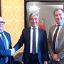 Da sinistra il presidente di Confapi Cuneo Massimo Marengo, il prefetto Mariano Savastano e il vicepresidente del sodalizio Magno Garro Da sinistra il presidente di Confapi Cuneo Massimo Marengo, il prefetto Mariano Savastano e il vicepresidente del sodalizio Magno Garro
