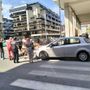 Pedone investito in centro a Cuneo, intervento di 118 e polizia locale Pedone investito in centro a Cuneo, intervento di 118 e polizia locale