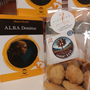 Mauro Rivetti, l’autore che ribalta le regole del gioco: dai noir delle Langhe ai dolci d’autore Mauro Rivetti, l’autore che ribalta le regole del gioco: dai noir delle Langhe ai dolci d’autore
