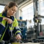 Abbigliamento da lavoro femminile: comfort, sicurezza e vestibilità al centro della scelta Abbigliamento da lavoro femminile: comfort, sicurezza e vestibilità al centro della scelta