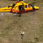 Roaschia, cade e si infortuna un braccio: recuperato e portato a valle [VIDEO]