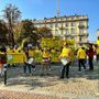 Campanacci e trattori, agricoltori in protesta: "Costi troppo alti, la Regione ci aiuti"