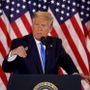 Negli ultimi 14 mesi - quindi dal cosiddetto Liberation day di aprile 2025 - il vino italiano negli Usa ha segnato un -16% sul valore delle proprie vendite rispetto al periodo precedente. In foto, Donald Trump