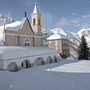 Lo spettacolo del Santuario di Vinadio, sommerso dalla neve