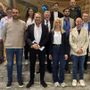Paolo Bongioanni con Laura Capra e i suoi rappresentanti di lista