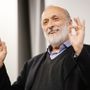Carlo Petrini, si è spento lo scorso 22 maggio a 76 anni Carlo Petrini, si è spento lo scorso 22 maggio a 76 anni