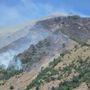 Le immagini dall'incendio boschivo di Valdieri, uno dei quattordici in corso in Piemonte in queste ore